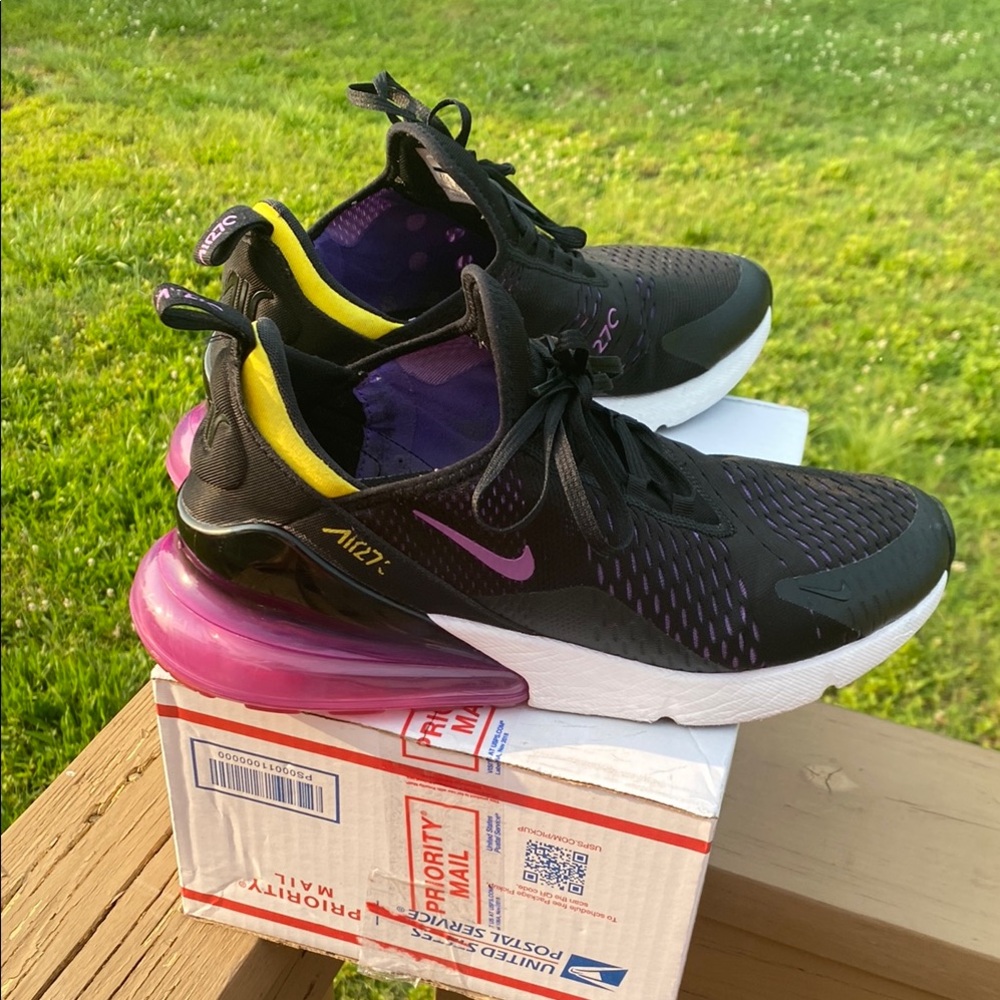 Nike Air Max 270 Men's Black and Purple Sneakers